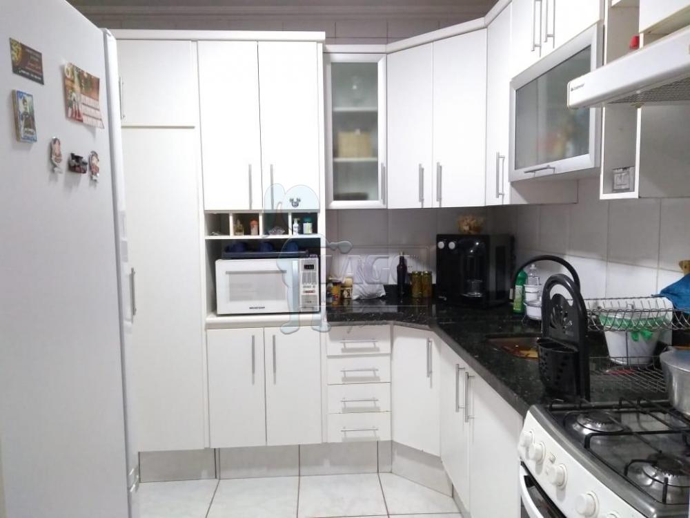 Alugar Casa / Padrão em Ribeirão Preto R$ 2.500,00 - Foto 2