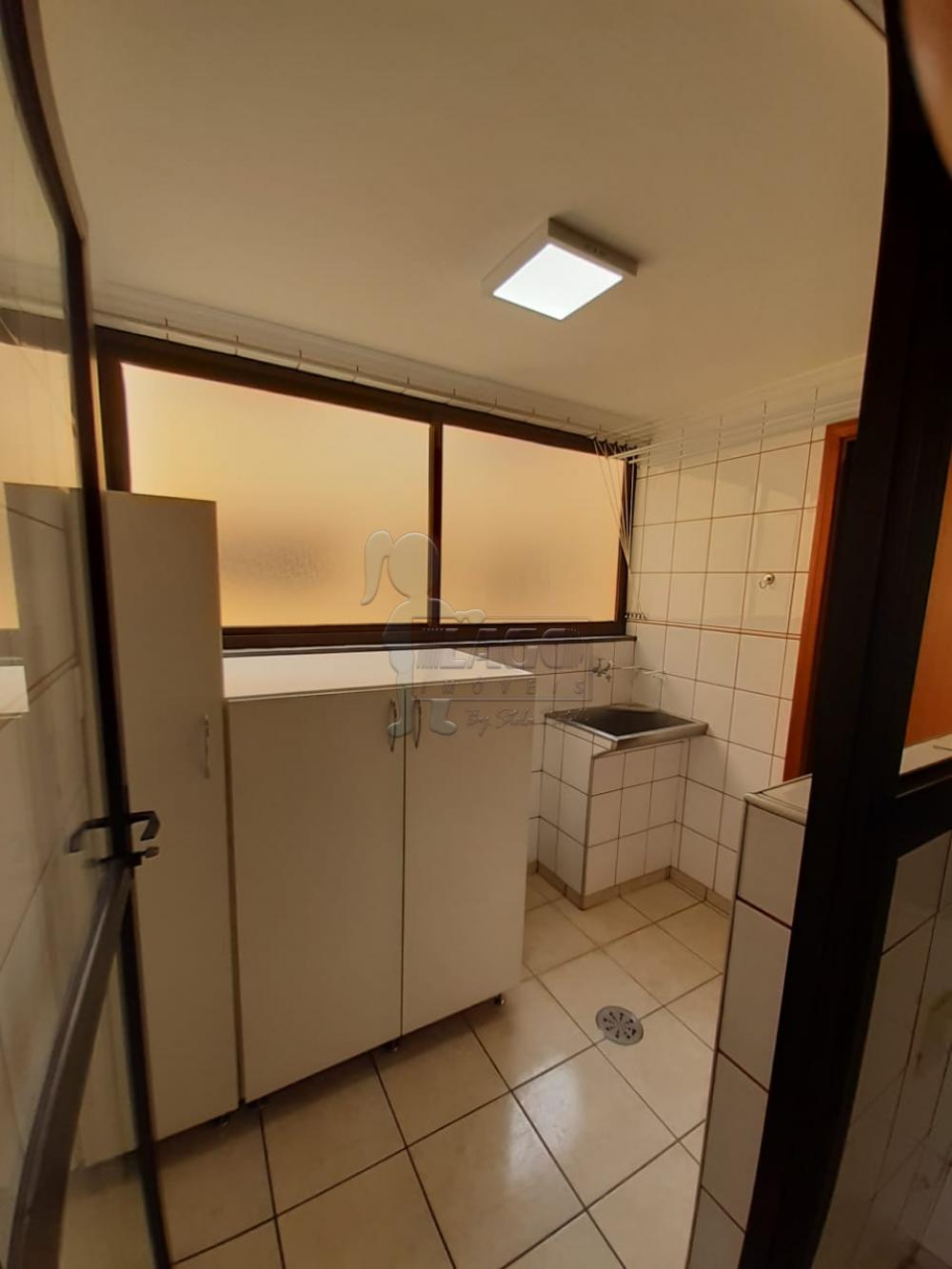 Alugar Apartamento / Padrão em Ribeirão Preto R$ 1.300,00 - Foto 16