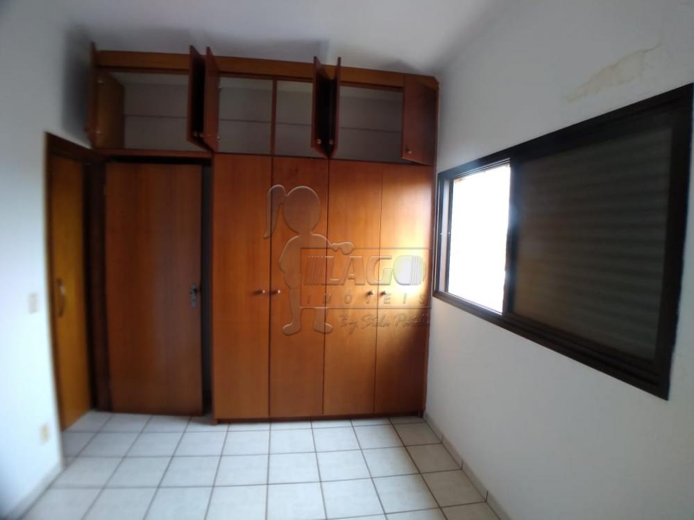 Alugar Apartamento / Padrão em Ribeirão Preto R$ 1.100,00 - Foto 3