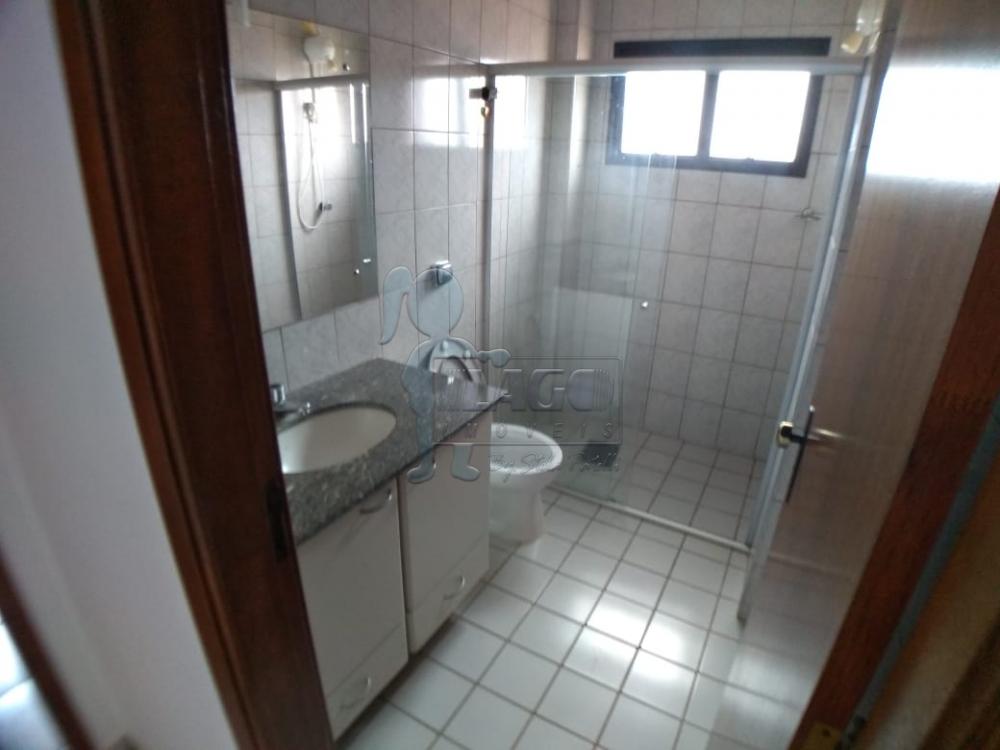 Alugar Apartamento / Padrão em Ribeirão Preto R$ 1.100,00 - Foto 9