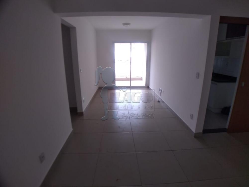 Alugar Apartamentos / Padrão em Ribeirão Preto R$ 2.000,00 - Foto 1