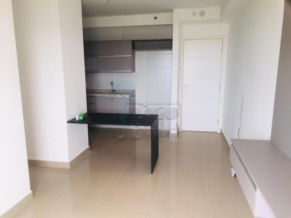 Alugar Apartamentos / Padrão em Ribeirão Preto R$ 3.000,00 - Foto 3