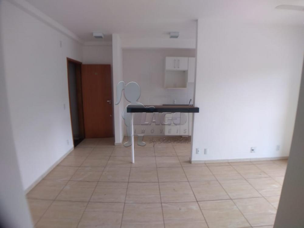 Alugar Apartamentos / Padrão em Ribeirão Preto R$ 1.300,00 - Foto 2