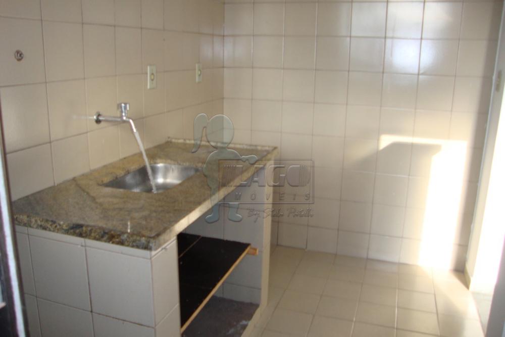 Alugar Apartamentos / Padrão em Ribeirão Preto R$ 600,00 - Foto 4