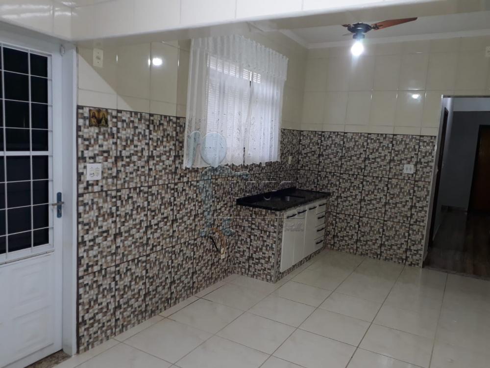 Alugar Casa / Padrão em Ribeirão Preto R$ 1.300,00 - Foto 8