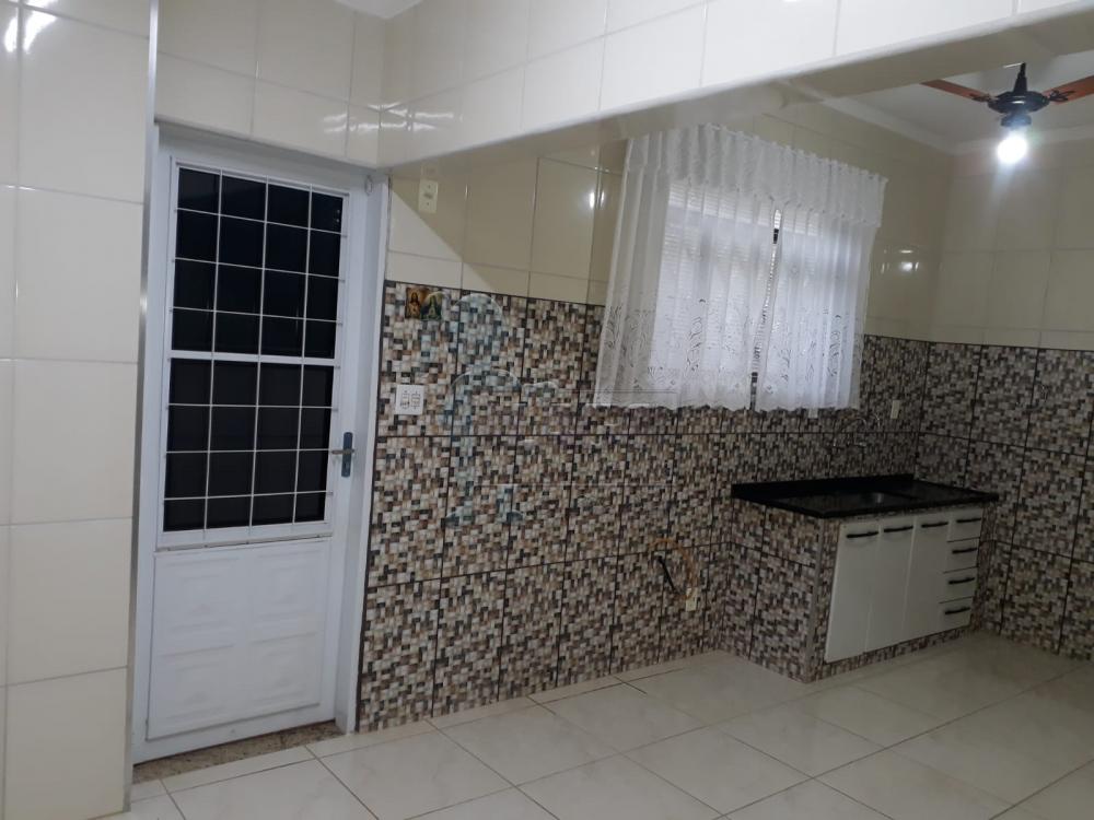 Alugar Casa / Padrão em Ribeirão Preto R$ 1.300,00 - Foto 10