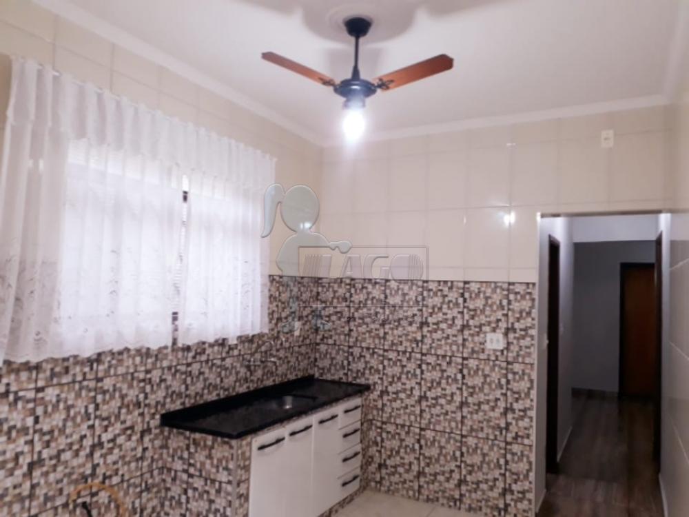 Alugar Casa / Padrão em Ribeirão Preto R$ 1.300,00 - Foto 11