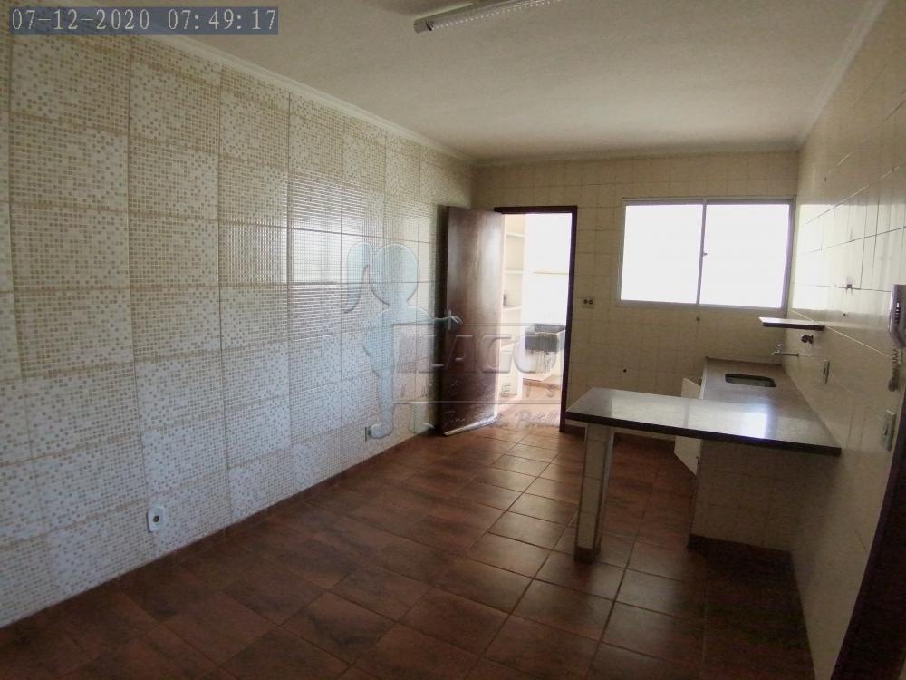 Alugar Apartamentos / Padrão em Ribeirão Preto R$ 1.200,00 - Foto 4