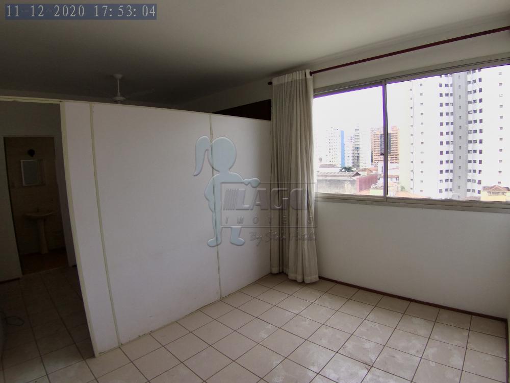 Alugar Apartamento / Padrão em Ribeirão Preto R$ 700,00 - Foto 1