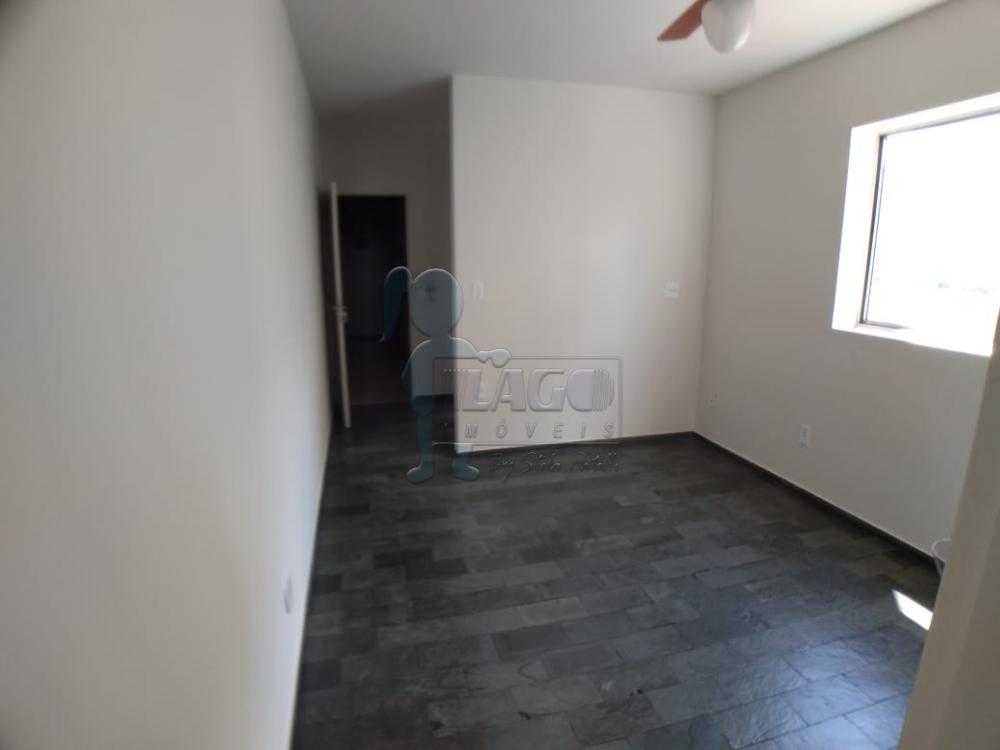 Alugar Apartamento / Padrão em Ribeirão Preto R$ 800,00 - Foto 2