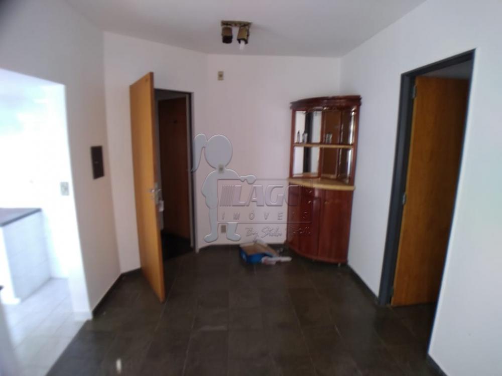 Alugar Apartamento / Padrão em Ribeirão Preto R$ 750,00 - Foto 3