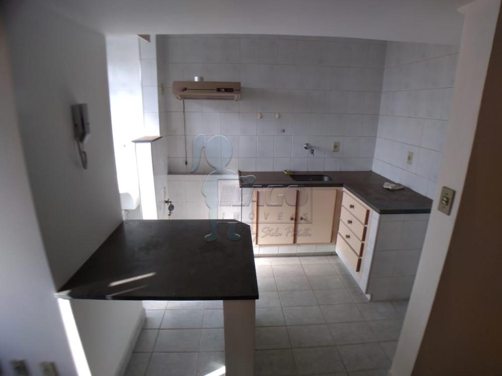 Alugar Apartamento / Padrão em Ribeirão Preto R$ 750,00 - Foto 4