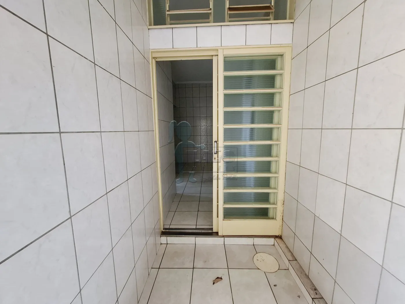 Alugar Casa / Padrão em Ribeirão Preto R$ 900,00 - Foto 13