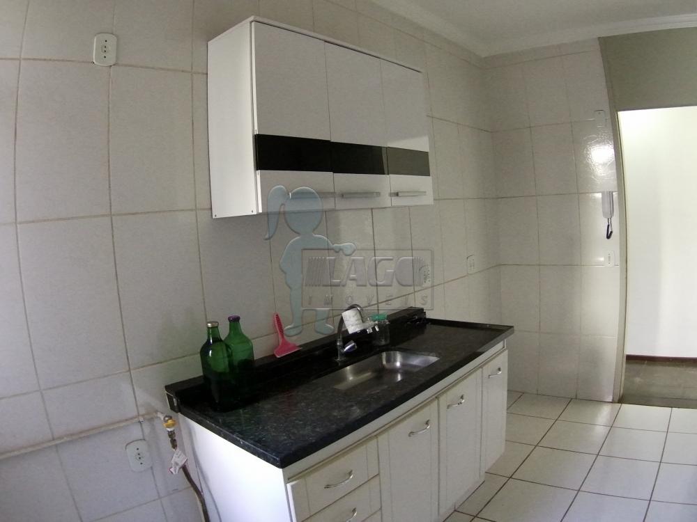 Alugar Apartamento / Padrão em Ribeirão Preto R$ 850,00 - Foto 3