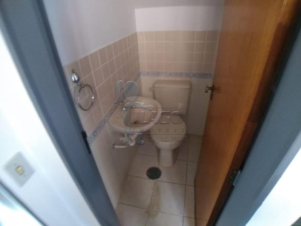 Alugar Casa / Padrão em Ribeirão Preto R$ 850,00 - Foto 2