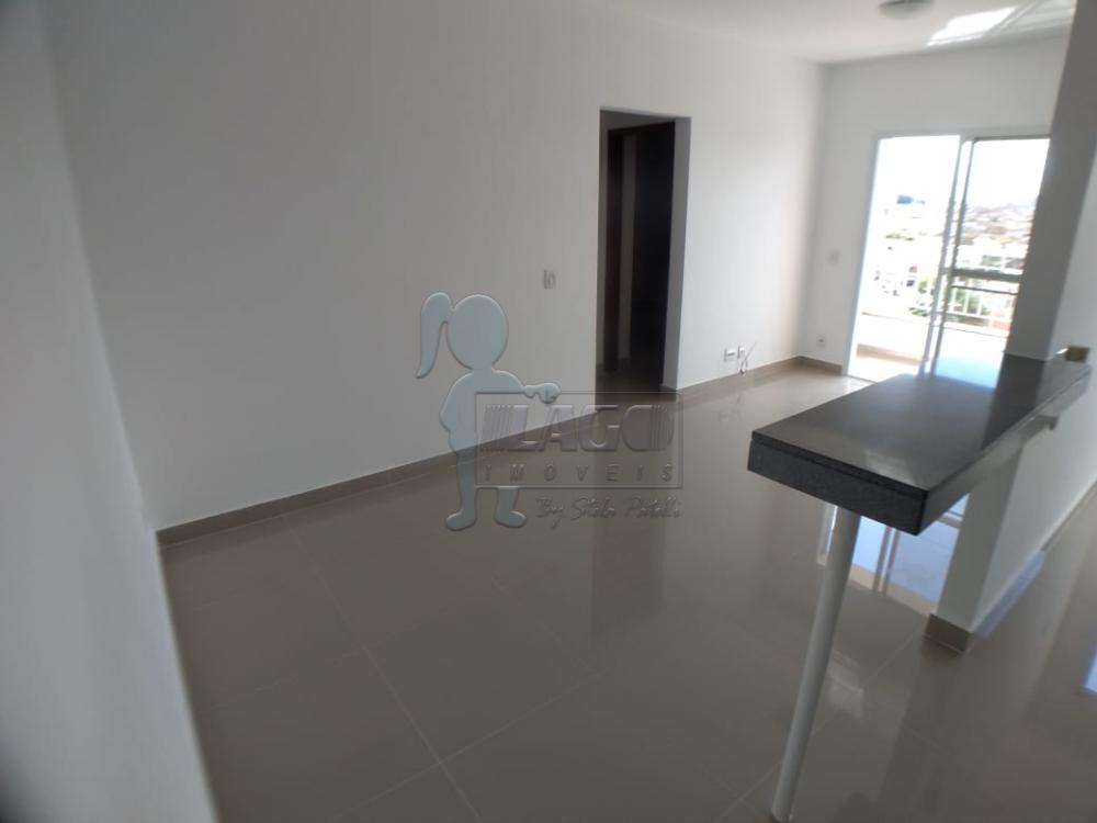 Alugar Apartamento / Padrão em Ribeirão Preto R$ 1.300,00 - Foto 1