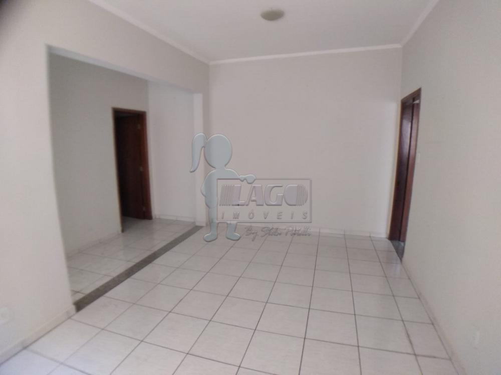 Alugar Casa / Padrão em Ribeirão Preto R$ 1.200,00 - Foto 1