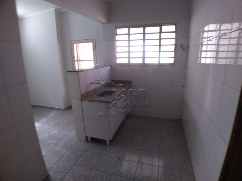 Alugar Casa / Padrão em Ribeirão Preto R$ 1.200,00 - Foto 9