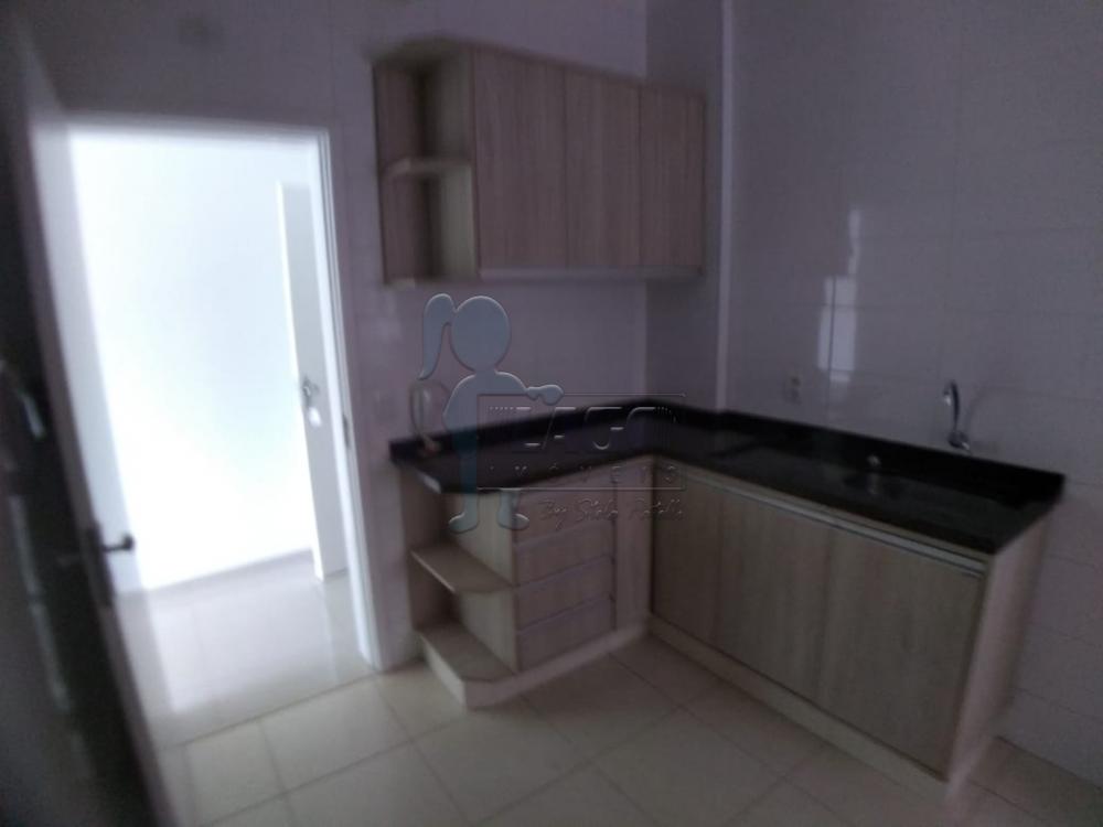 Alugar Apartamentos / Padrão em Ribeirão Preto R$ 1.300,00 - Foto 4