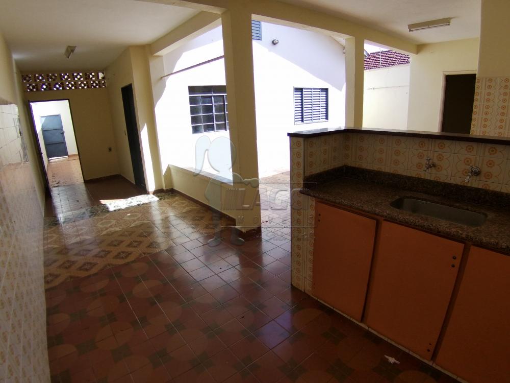 Alugar Casas / Padrão em Ribeirão Preto R$ 1.100,00 - Foto 24
