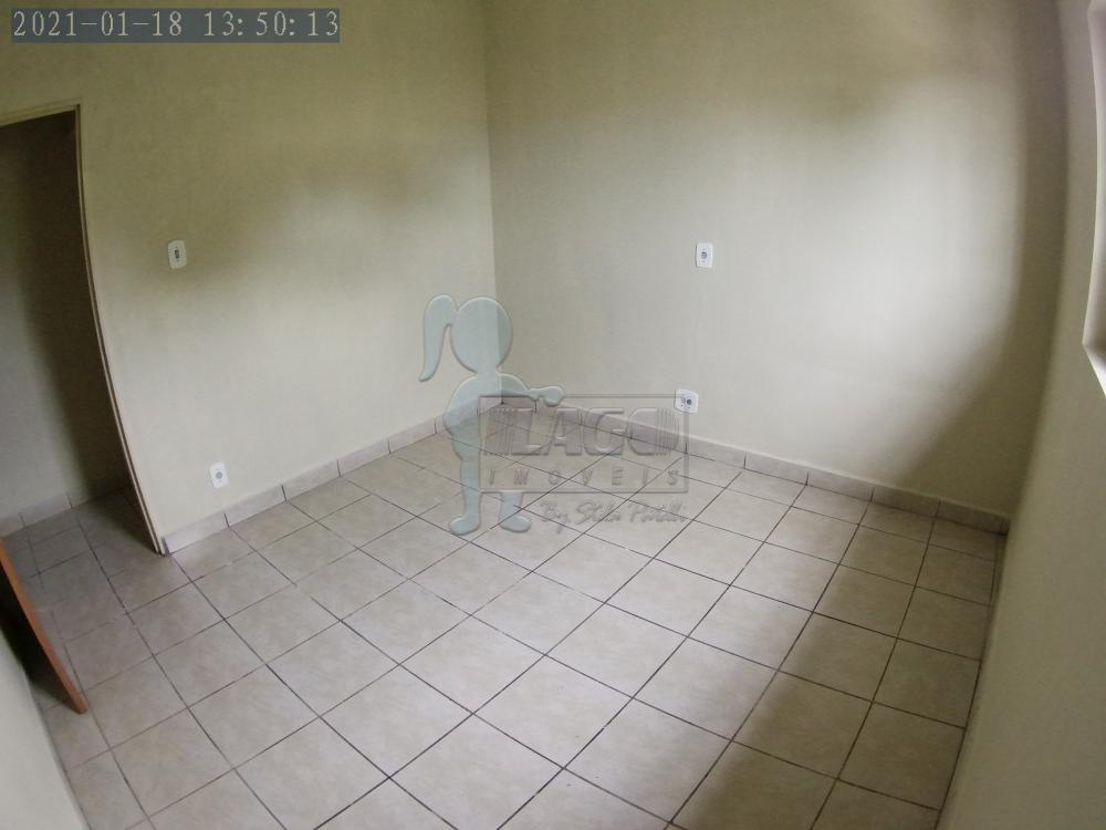 Alugar Casa / Padrão em Ribeirão Preto R$ 512,00 - Foto 11