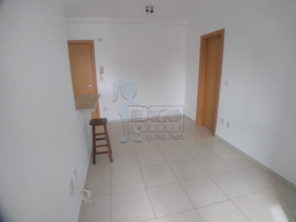 Alugar Apartamento / Padrão em Ribeirão Preto R$ 1.500,00 - Foto 1