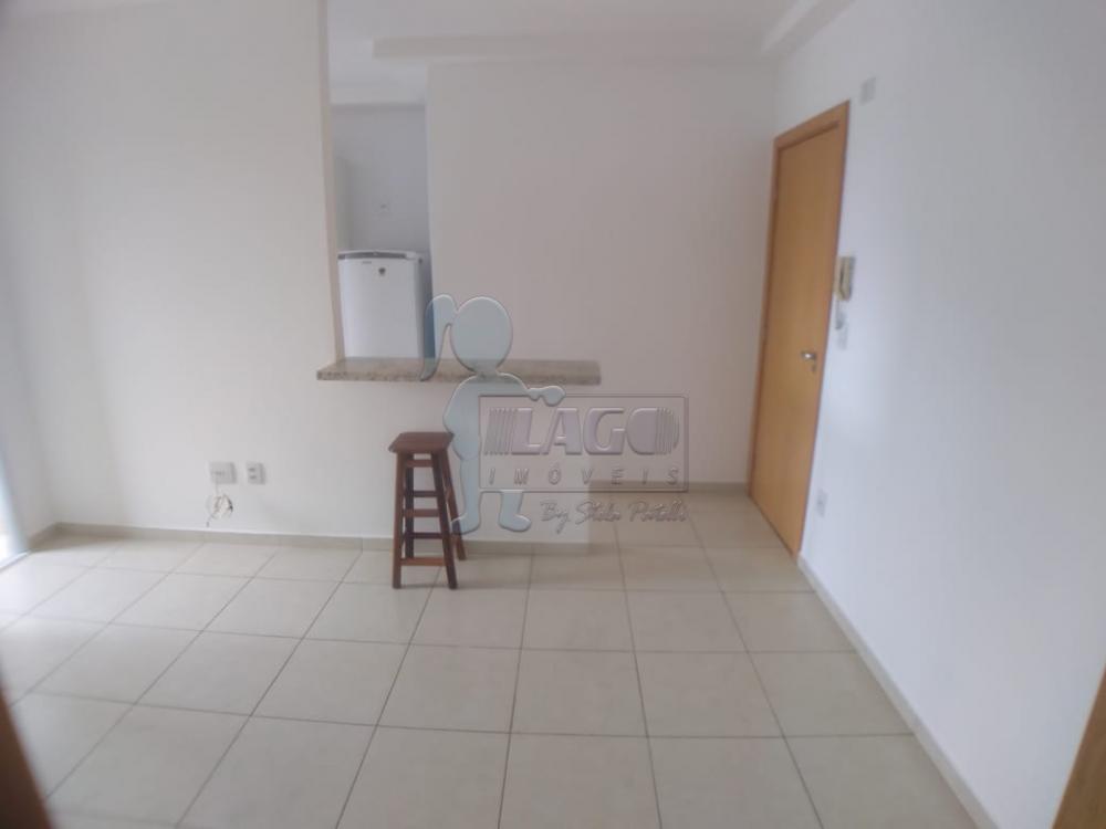 Alugar Apartamento / Padrão em Ribeirão Preto R$ 1.500,00 - Foto 2