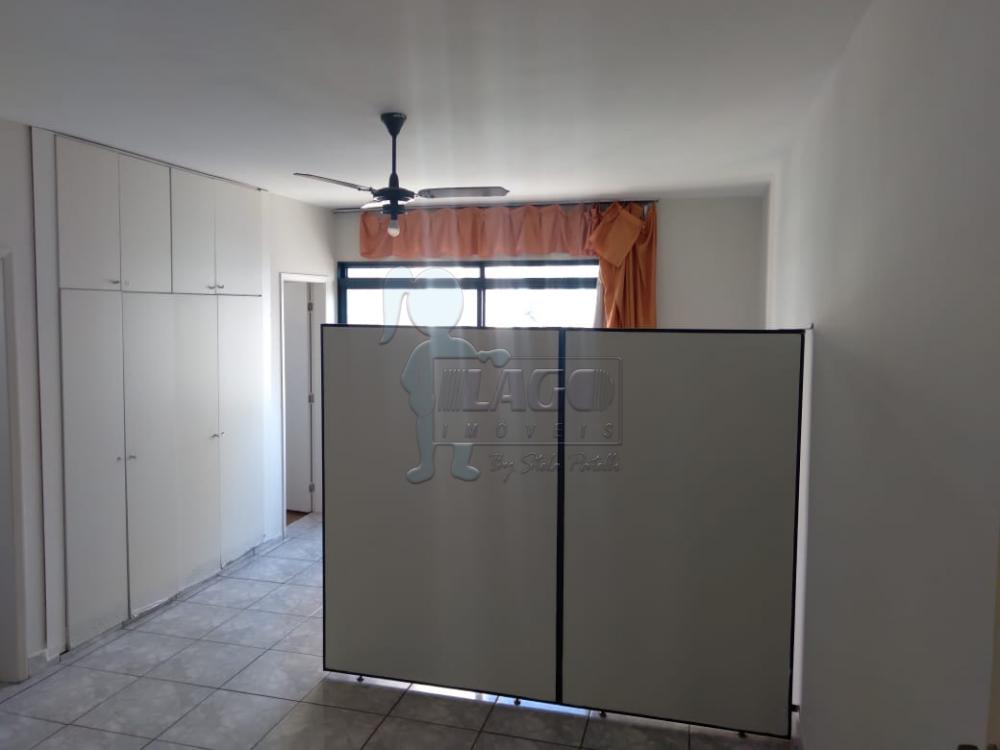 Alugar Apartamento / Padrão em Ribeirão Preto R$ 700,00 - Foto 1