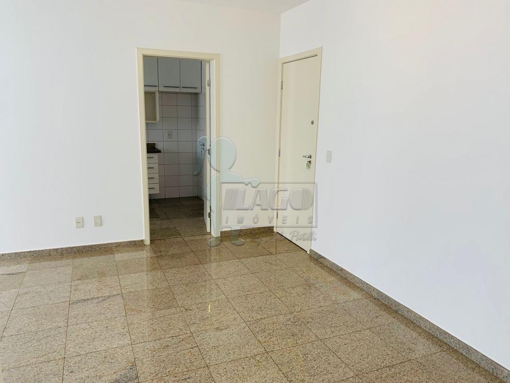 Alugar Apartamento / Padrão em Ribeirão Preto R$ 2.200,00 - Foto 4