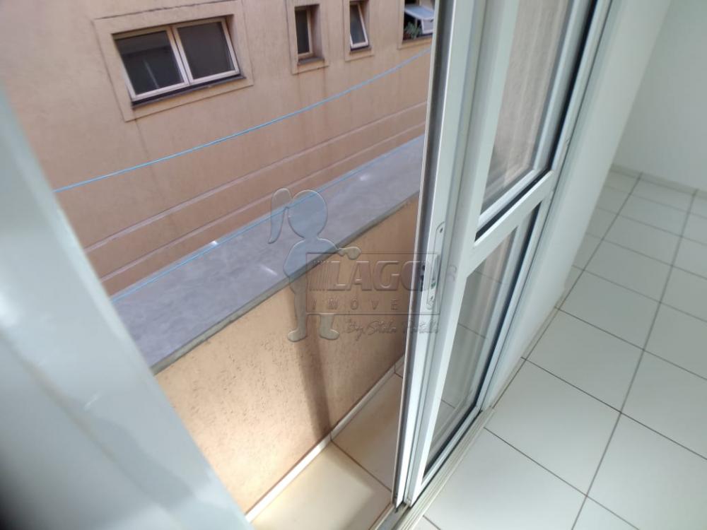 Alugar Apartamento / Padrão em Ribeirão Preto R$ 900,00 - Foto 2