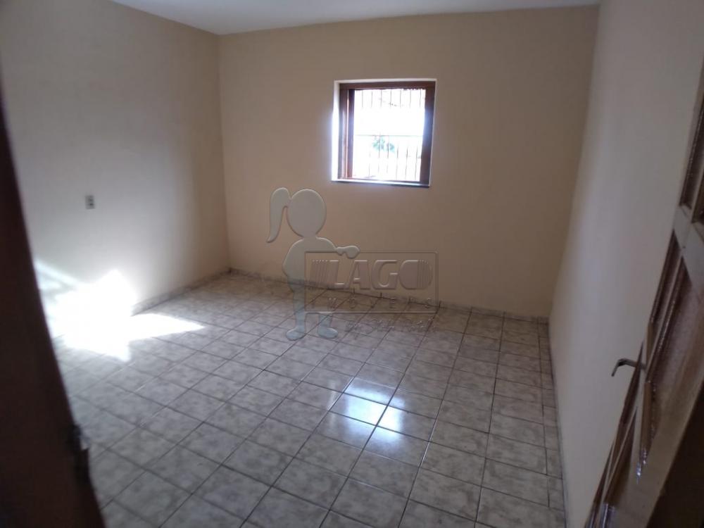 Alugar Casa / Padrão em Ribeirão Preto R$ 900,00 - Foto 5