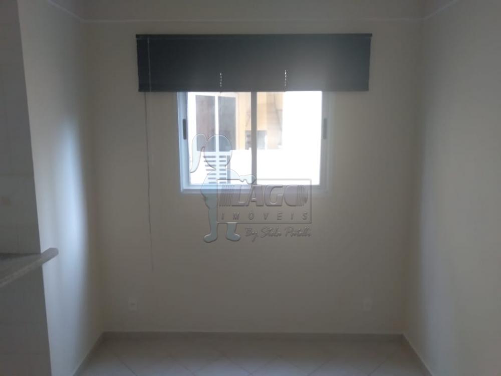 Alugar Apartamento / Padrão em Ribeirão Preto R$ 700,00 - Foto 3