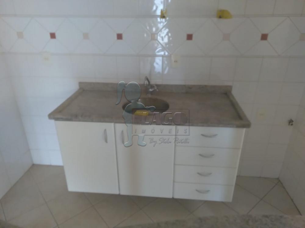 Alugar Apartamentos / Padrão em Ribeirão Preto R$ 700,00 - Foto 4