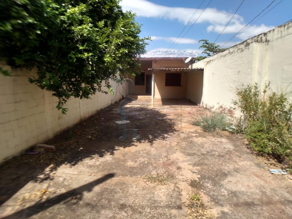 Alugar Casa / Padrão em Ribeirão Preto R$ 800,00 - Foto 3