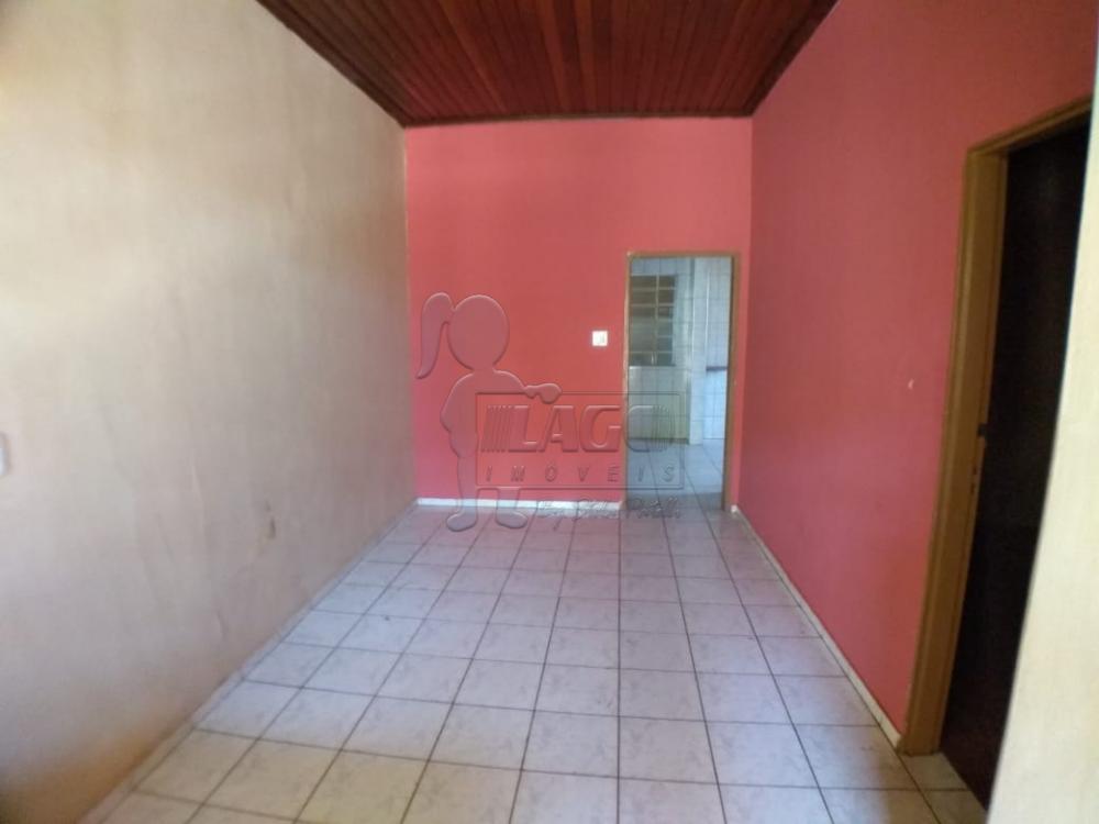 Alugar Casa / Padrão em Ribeirão Preto R$ 800,00 - Foto 5