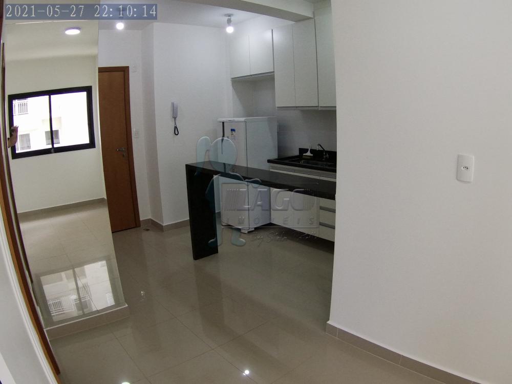 Alugar Apartamento / Padrão em Ribeirão Preto R$ 1.600,00 - Foto 1