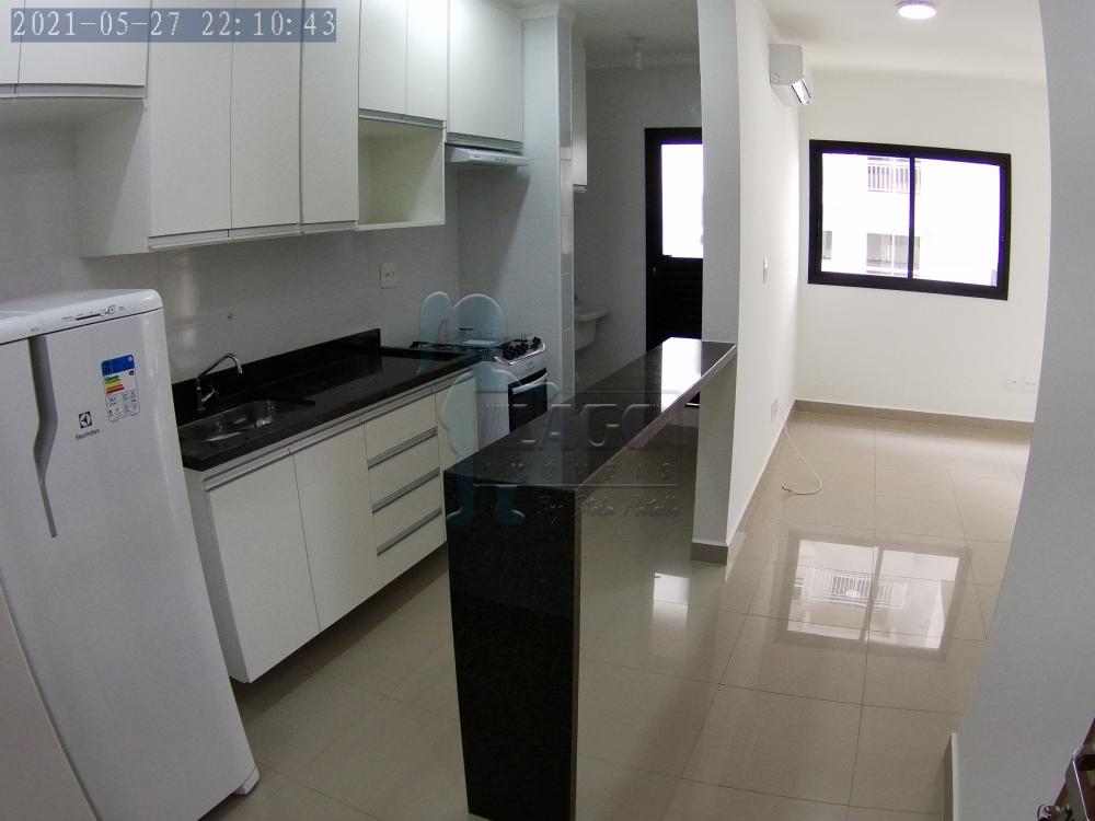 Alugar Apartamento / Padrão em Ribeirão Preto R$ 1.600,00 - Foto 4