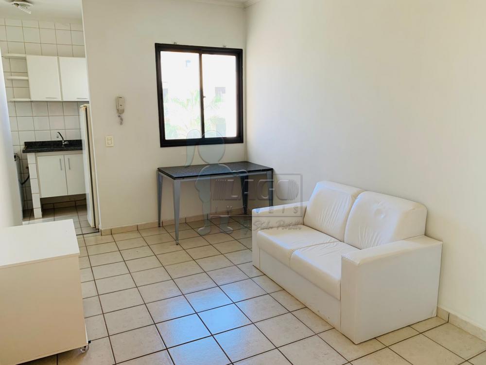 Alugar Apartamento / Padrão em Ribeirão Preto R$ 1.450,00 - Foto 1