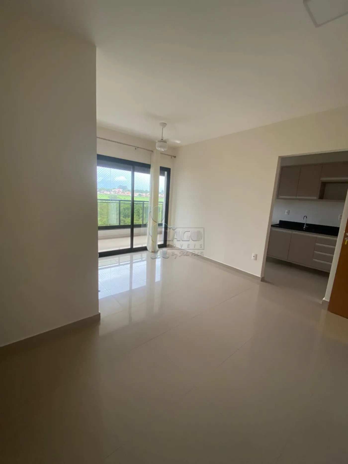 Alugar Apartamento / Padrão em Ribeirão Preto R$ 2.000,00 - Foto 1