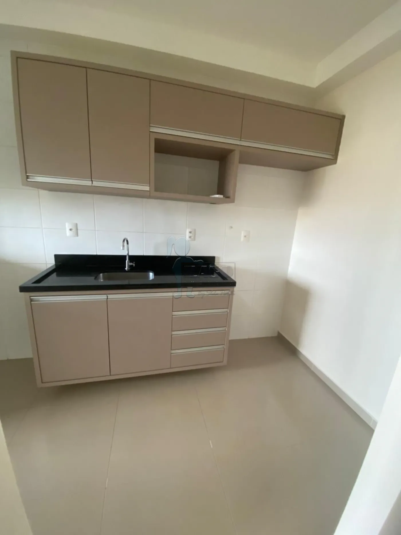 Alugar Apartamento / Padrão em Ribeirão Preto R$ 2.000,00 - Foto 5