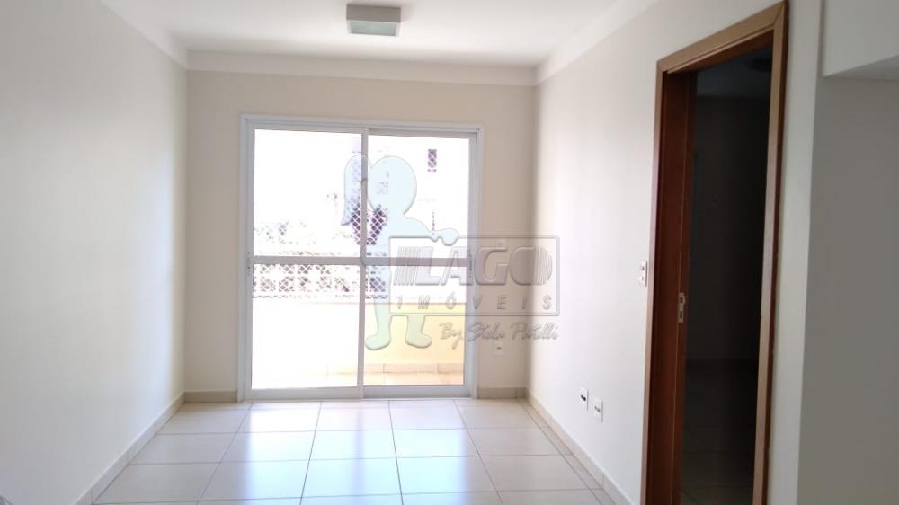 Alugar Apartamento / Padrão em Ribeirão Preto R$ 1.100,00 - Foto 1