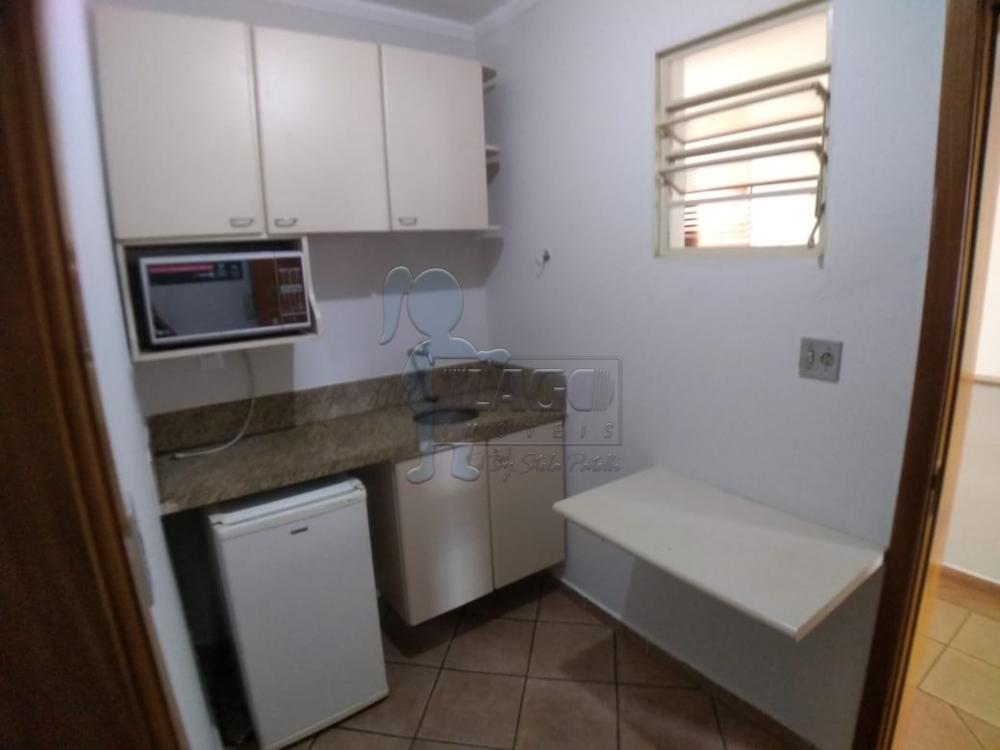 Alugar Apartamento / Kitnet em Ribeirão Preto R$ 700,00 - Foto 2