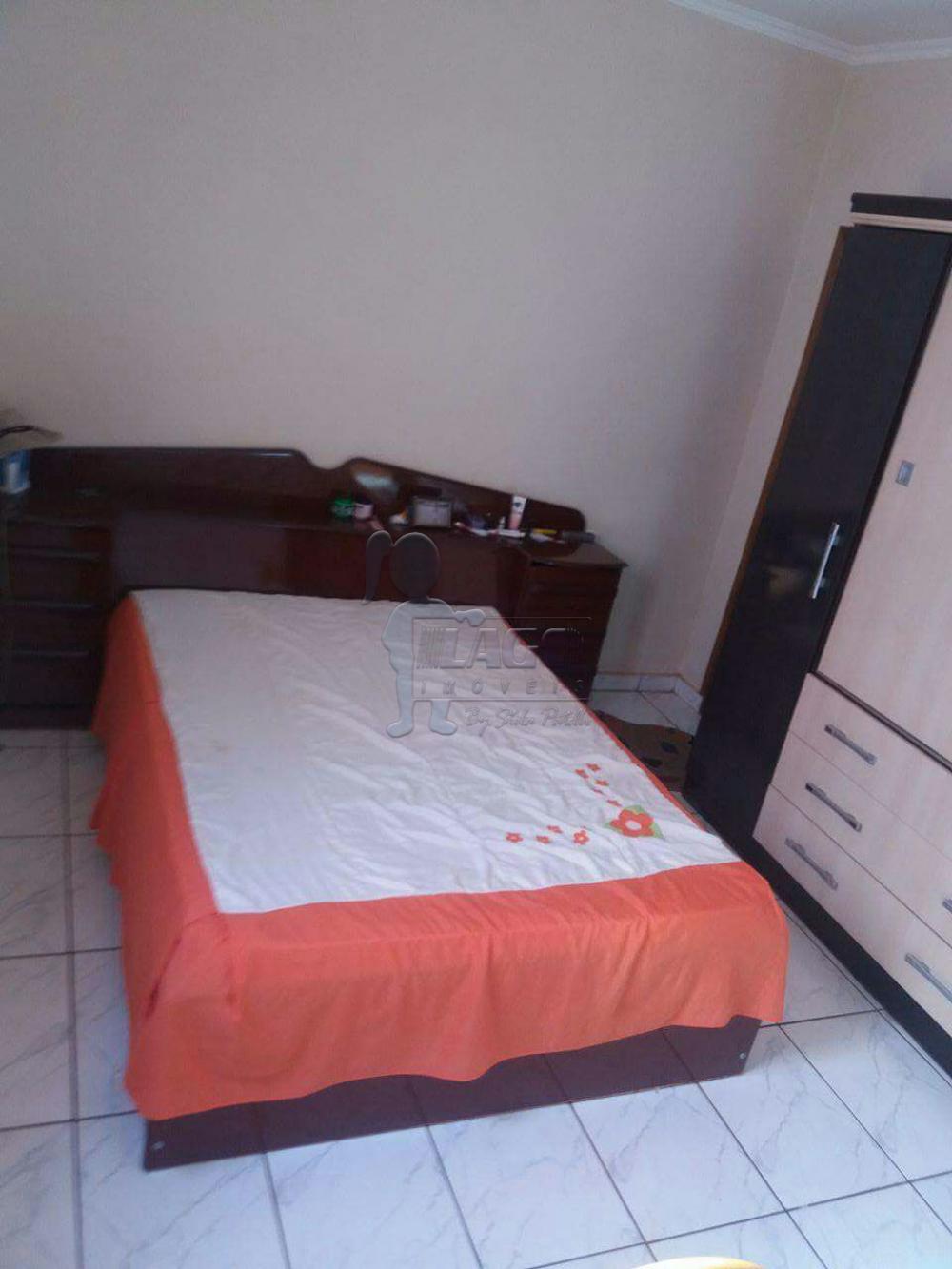 Alugar Casa / Padrão em Ribeirão Preto R$ 1.700,00 - Foto 1