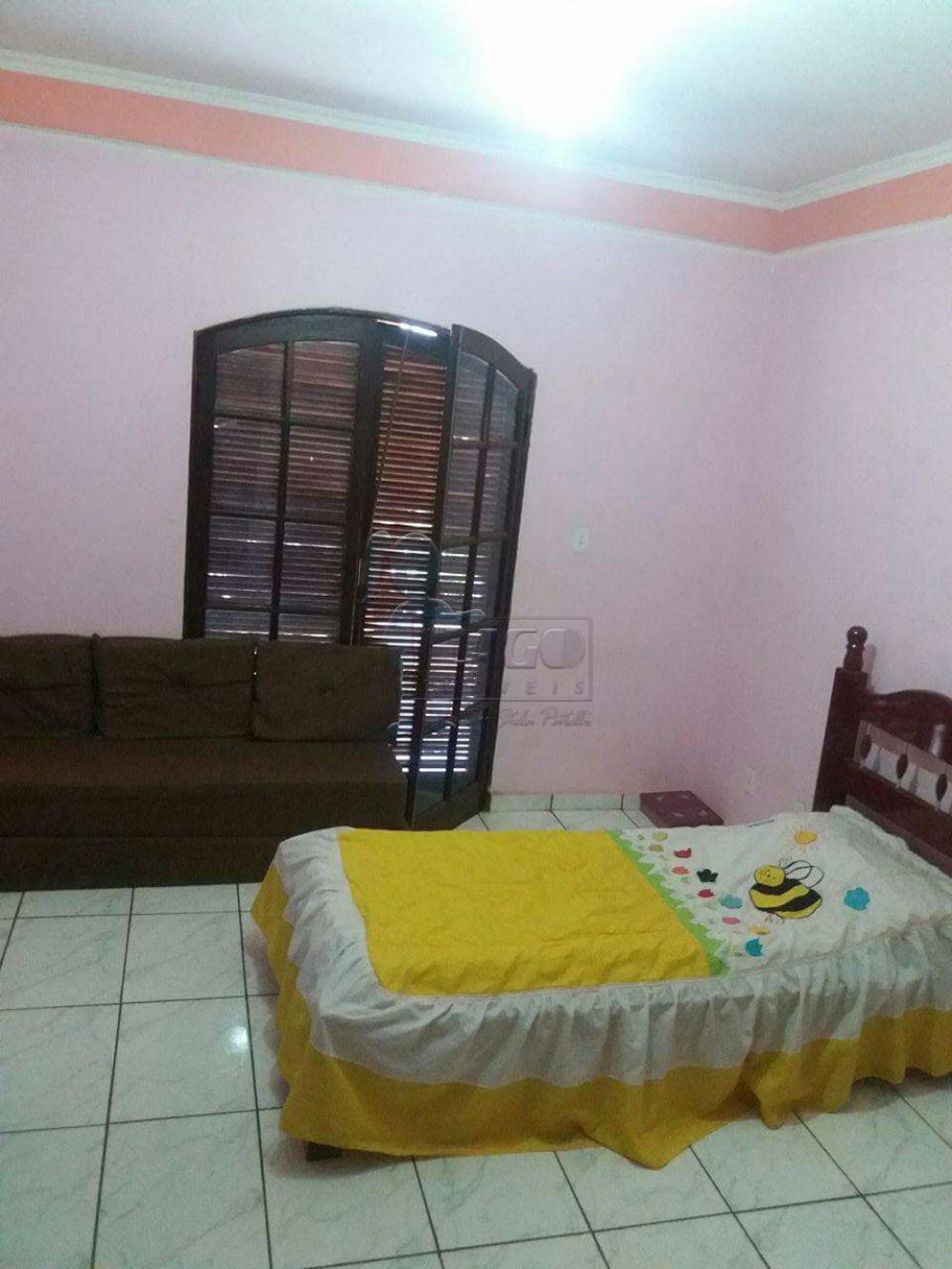 Alugar Casa / Padrão em Ribeirão Preto R$ 1.700,00 - Foto 4