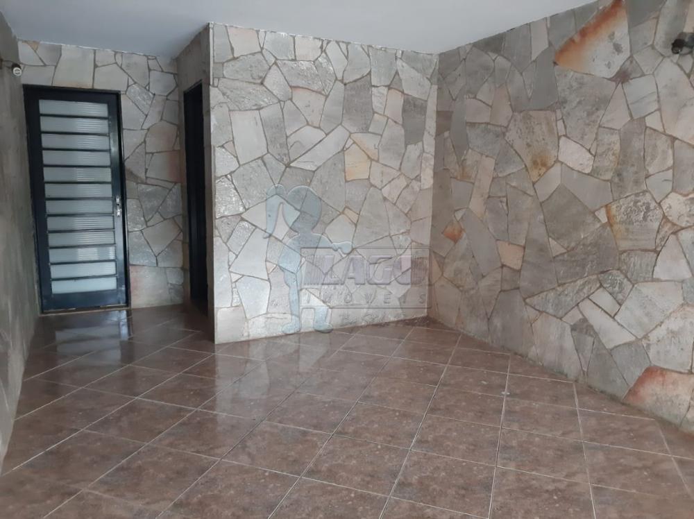 Alugar Casa / Padrão em Ribeirão Preto R$ 1.600,00 - Foto 1