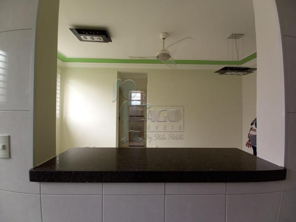 Alugar Apartamento / Padrão em Ribeirão Preto R$ 850,00 - Foto 3