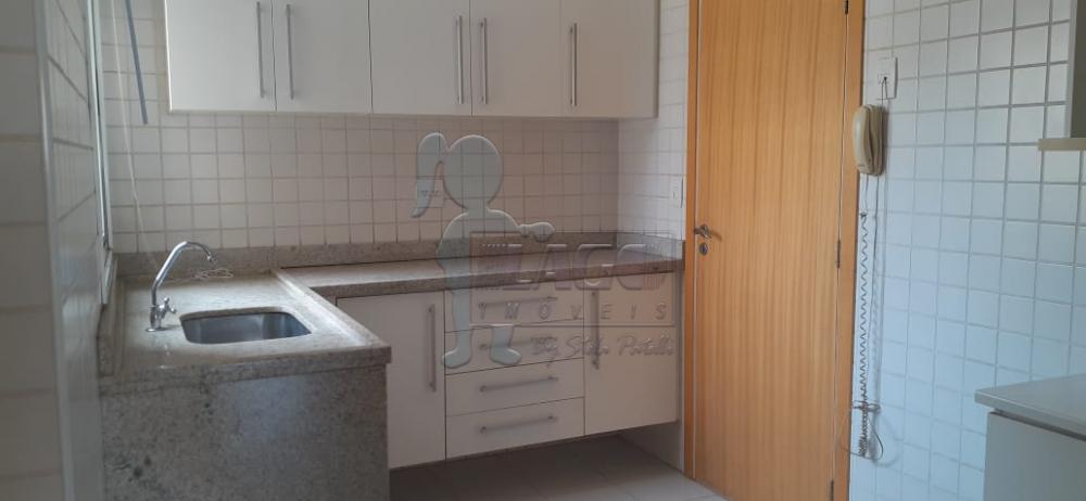 Alugar Apartamentos / Padrão em Ribeirão Preto R$ 1.800,00 - Foto 4