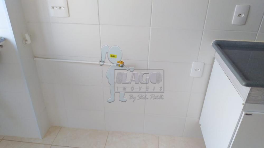 Alugar Apartamento / Padrão em Bonfim Paulista R$ 700,00 - Foto 2