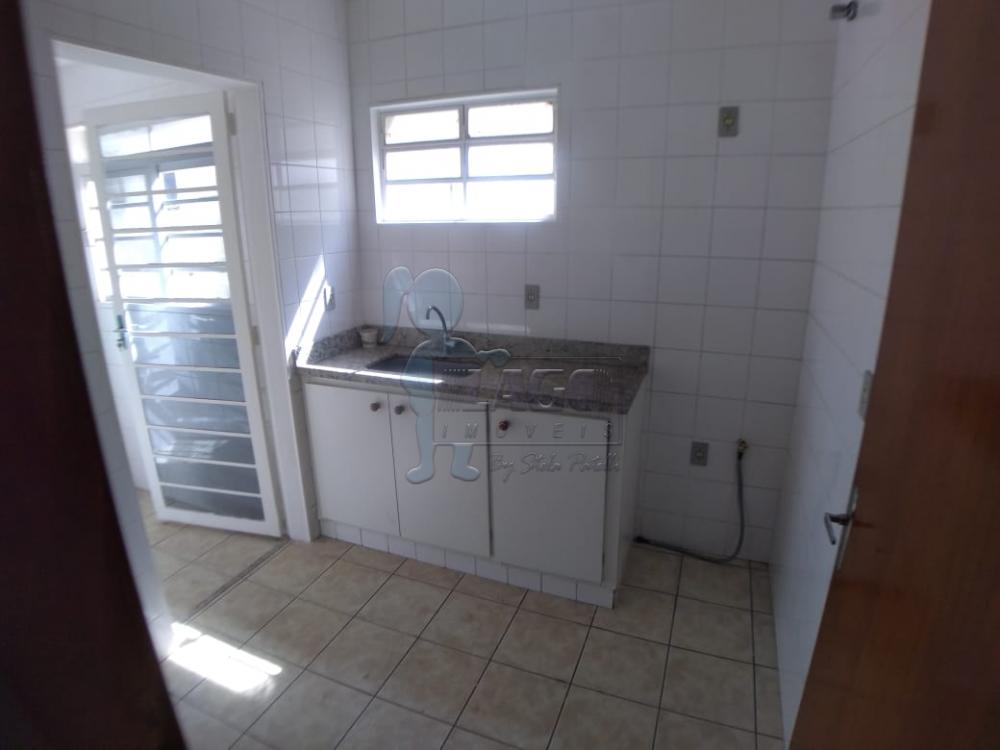 Alugar Apartamento / Padrão em Ribeirão Preto R$ 1.000,00 - Foto 3