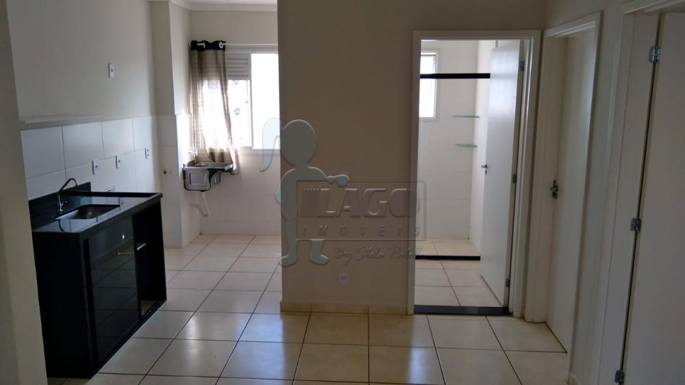 Alugar Apartamento / Padrão em Ribeirão Preto R$ 750,00 - Foto 1